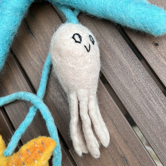 Crib Mobile Baby underwater theme octopus fish seahorse felt nursery ocean sea - Picture 8 of 12